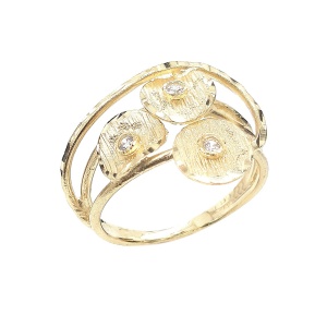 טבעת שלושה עיגולים מעוצבים עם שיבוץ זרקונים