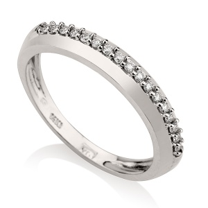 טבעת שורה משובצת אבנים קטנות