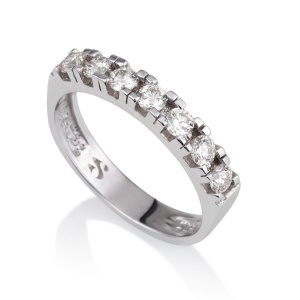 טבעת שורה בשיבוץ אבנים